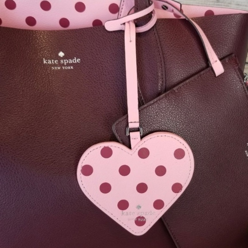 Authentic Kate Spade reversible Leather tote/pouch - Picture 9 of 9